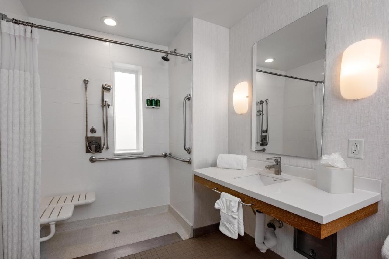 Springhill Suites By Marriott Oceanside Beach ภายนอก รูปภาพ